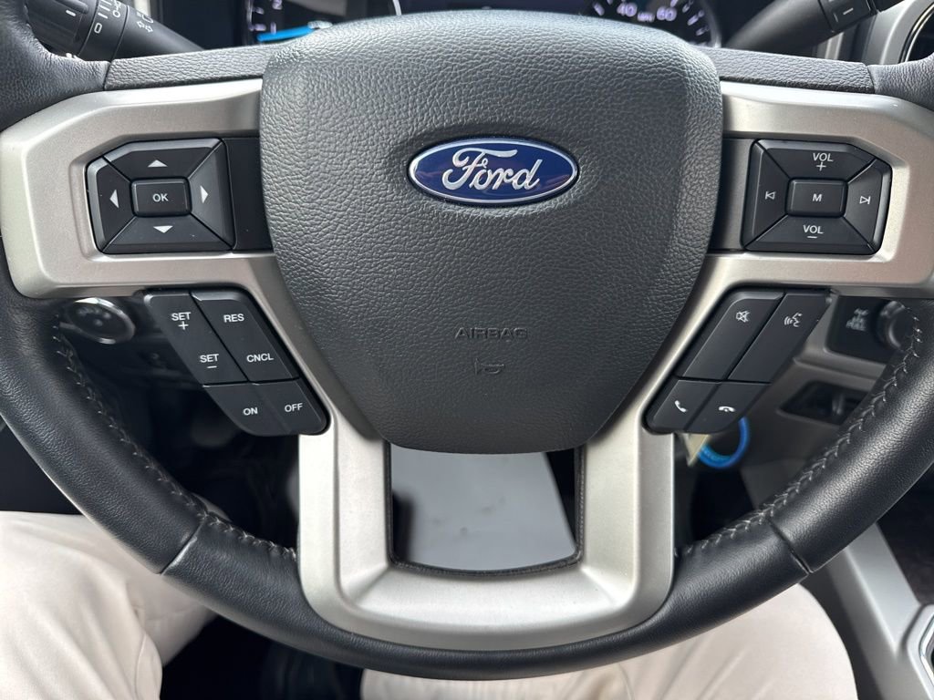 Used 2022 Ford F350 Lariat w/ Lariat Value Package AWD/4WD image 15
