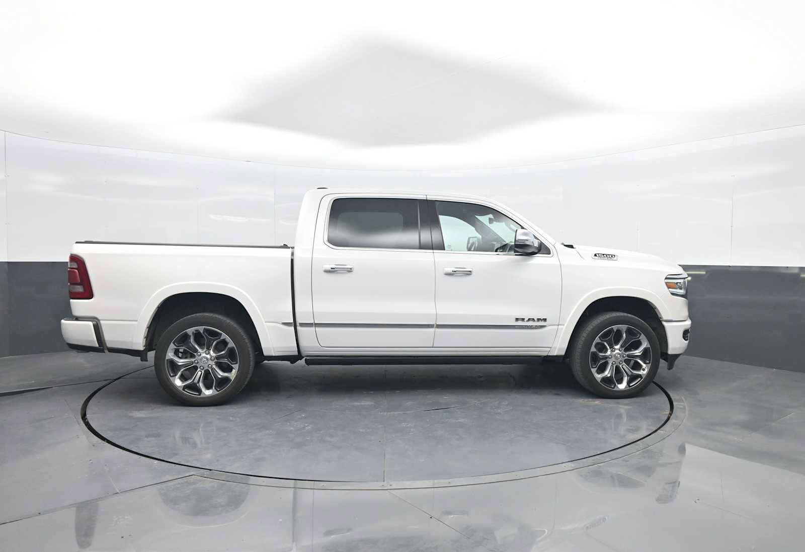 Used 2020 RAM 1500 Limited AWD/4WD image 9