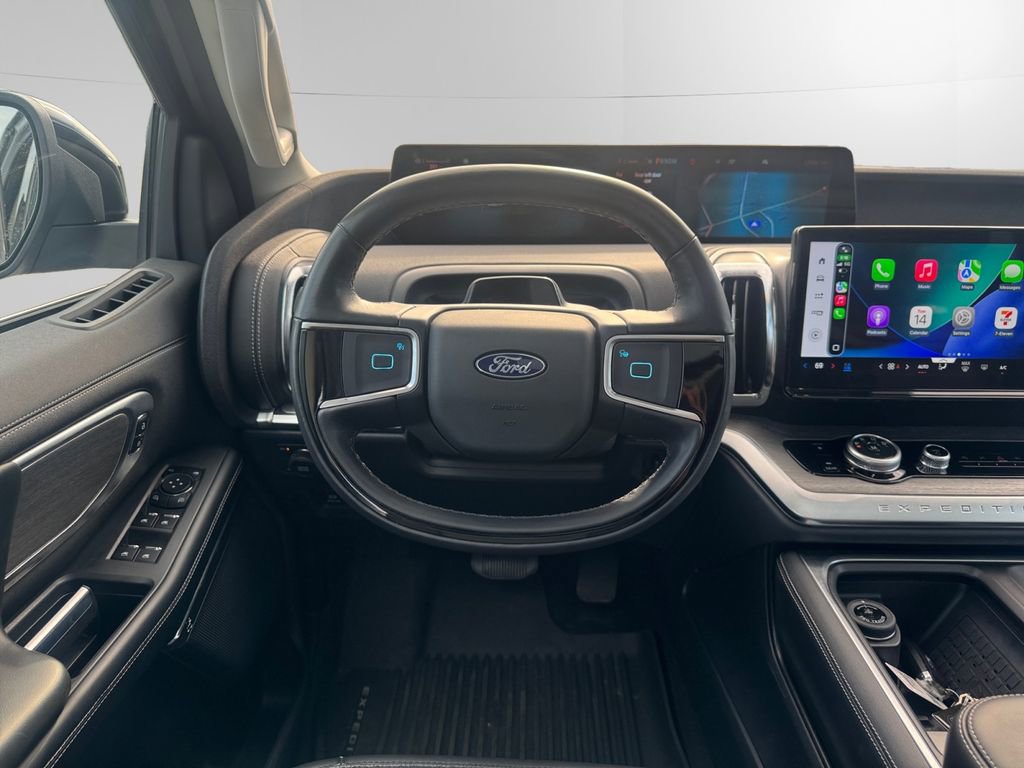 Certified 2025 Ford Expedition Platinum w/ Driver's Package image 12