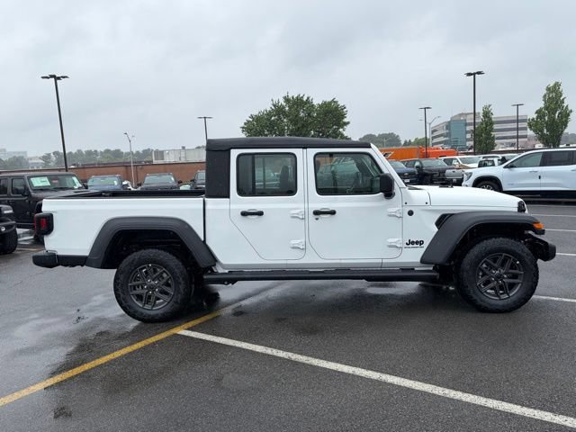 New 2026 Jeep Gladiator Sport AWD/4WD image 9
