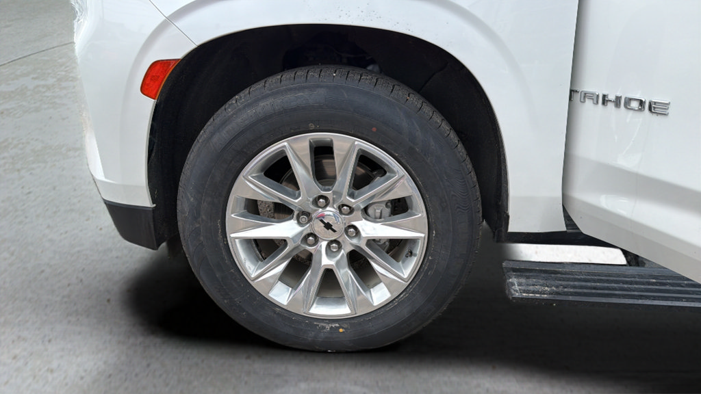 Used 2023 Chevrolet Tahoe Premier AWD/4WD image 19