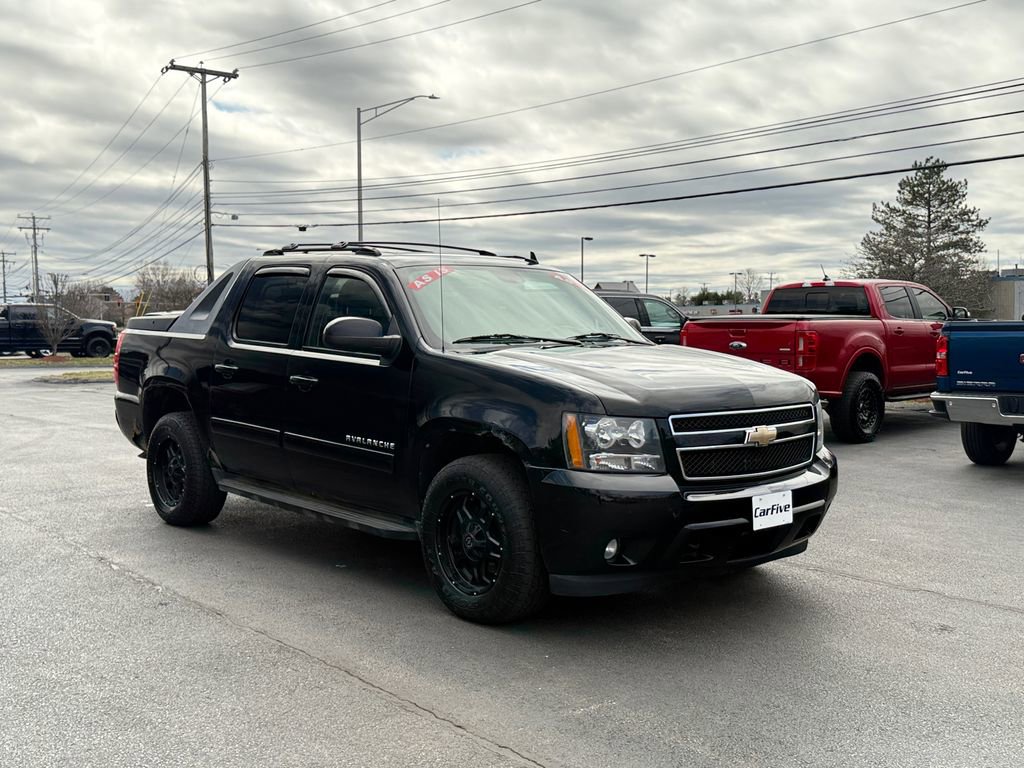 Used 2010 Chevrolet Avalanche LS w/ Interior Plus Package image 9