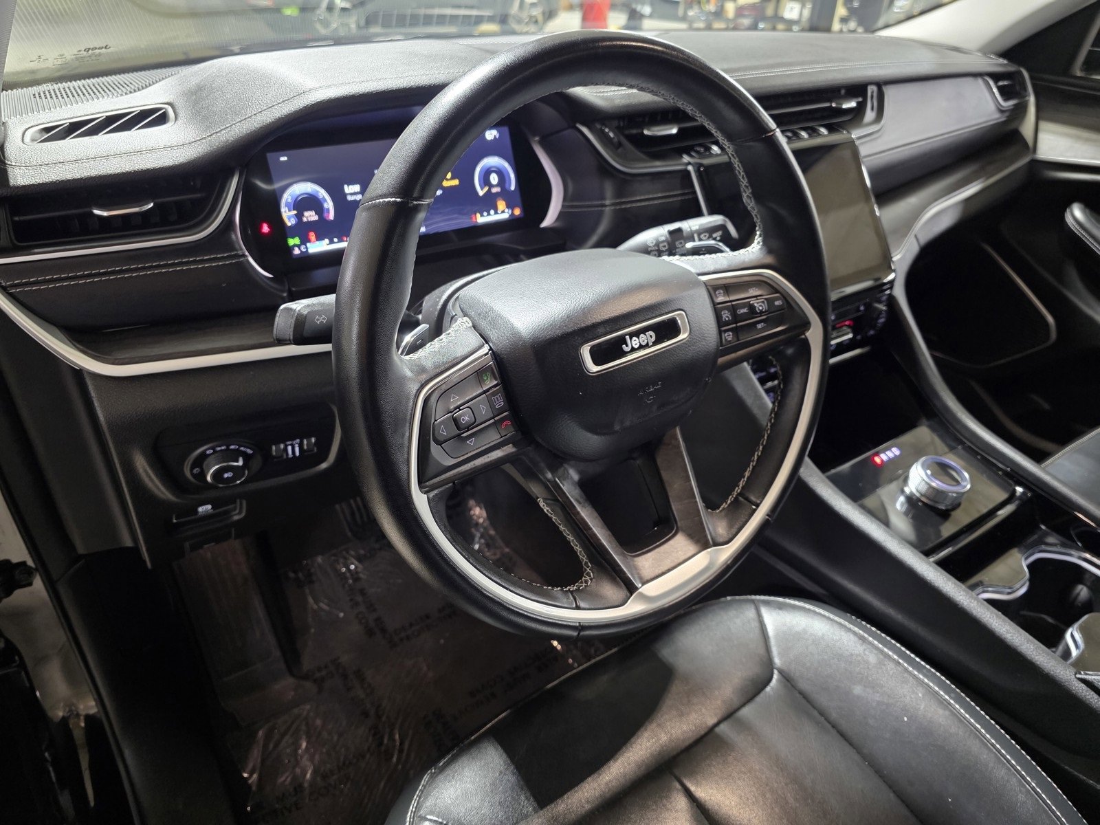 Used 2021 Jeep Grand Cherokee L Limited image 26