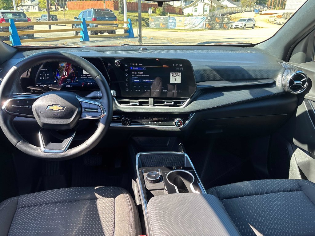 Used 2026 Chevrolet Equinox LT AWD/4WD image 20