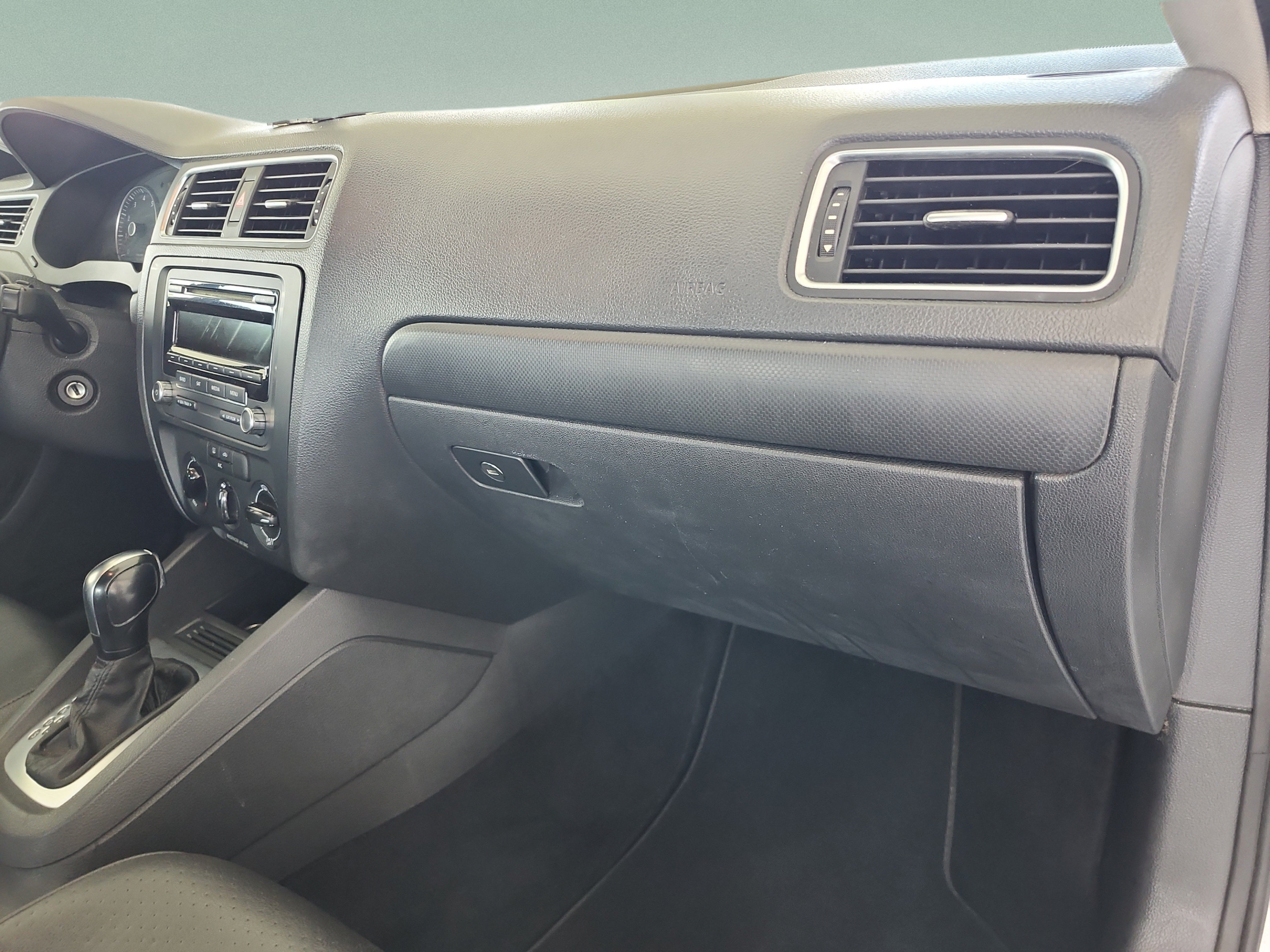 Used 2014 Volkswagen Jetta SE FWD image 21