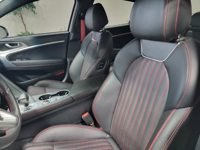 Used 2023 Genesis G70 2.0T w/ Sport Prestige Package AWD/4WD image 12