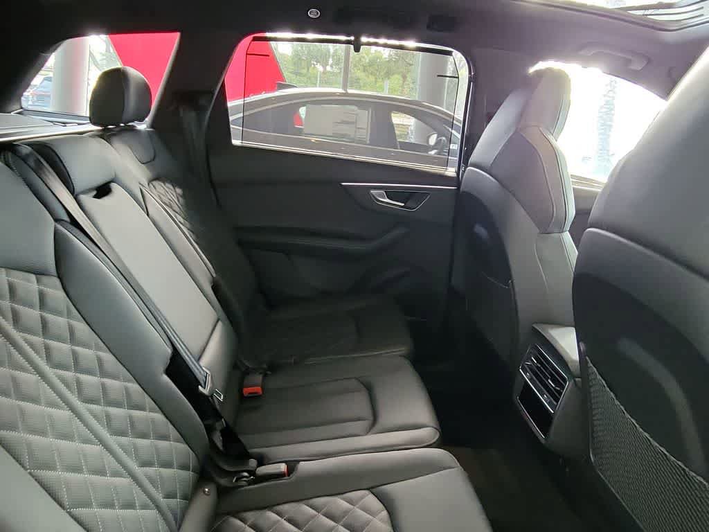 New 2026 Audi SQ7 Premium Plus AWD/4WD image 13