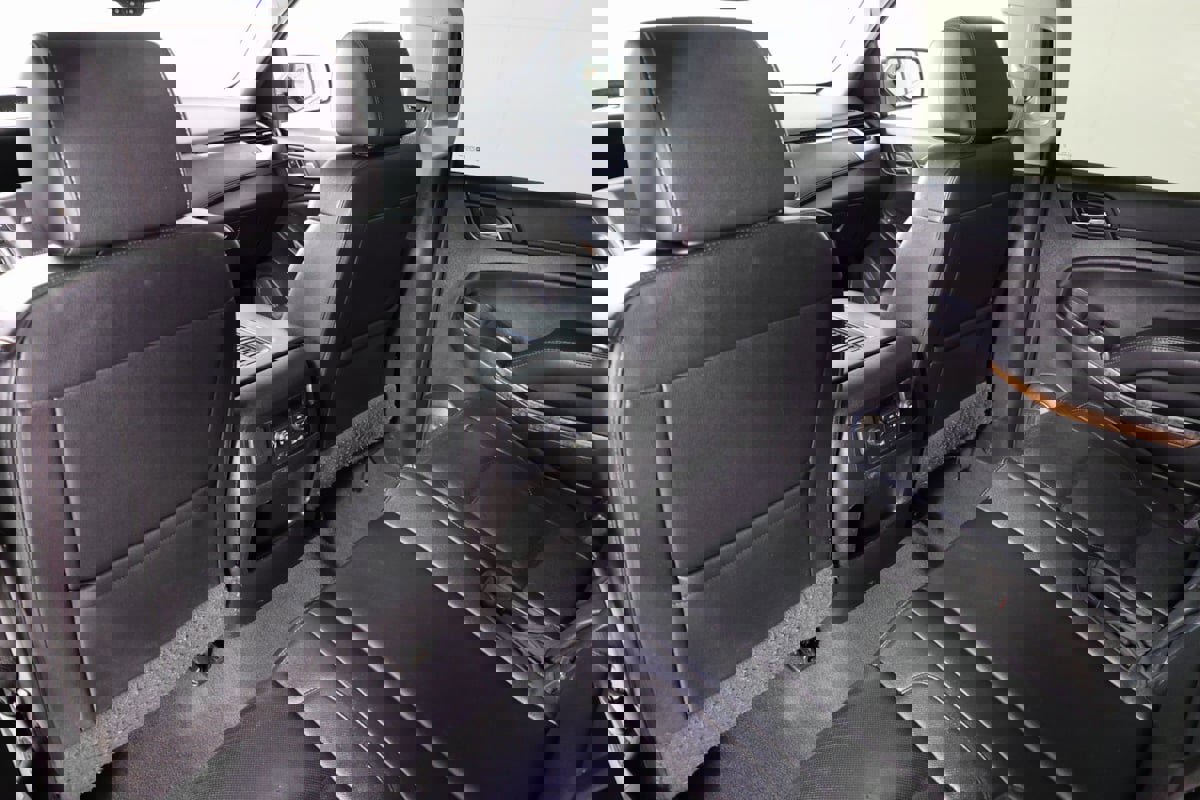 Used 2019 Chevrolet Suburban Premier image 56