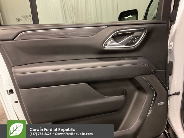 Used 2024 GMC Yukon XL SLT AWD/4WD image 28