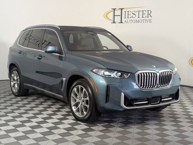 Used 2024 BMW X5 xDrive40i w/ Premium Package AWD/4WD image 2