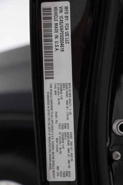 Used 2025 Jeep Wagoneer 4WD w/ Premium Group I image 42