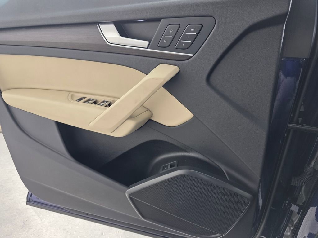 Used 2024 Audi Q5 2.0T Premium image 26