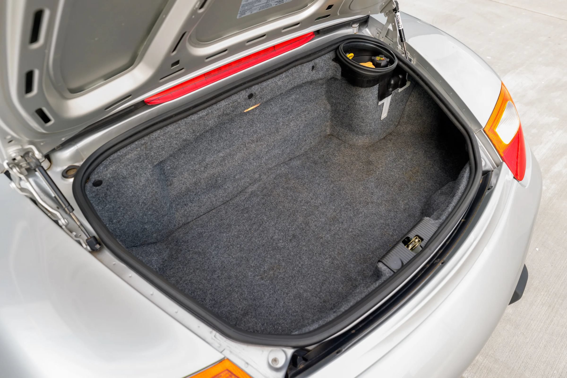 Used 1999 Porsche Boxster RWD image 51