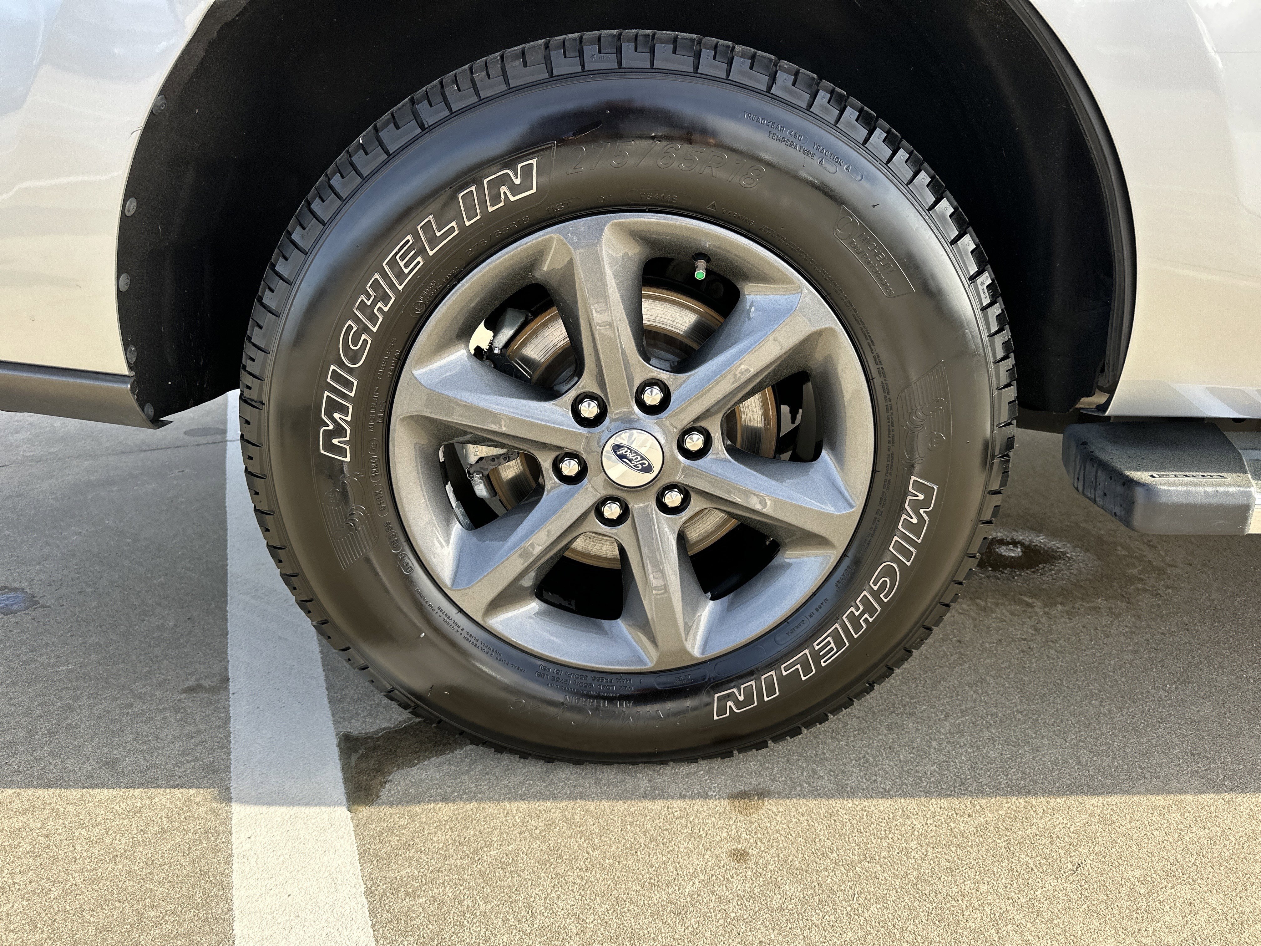 Used 2021 Ford Expedition XLT image 18