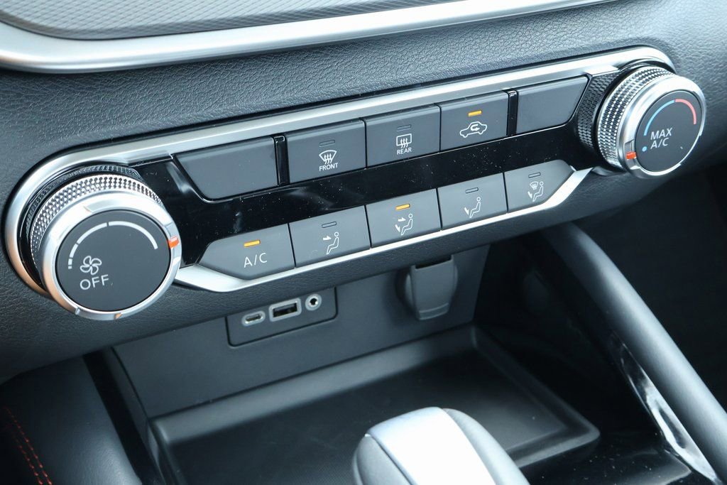 New 2025 Nissan Altima 2.5 SR image 12