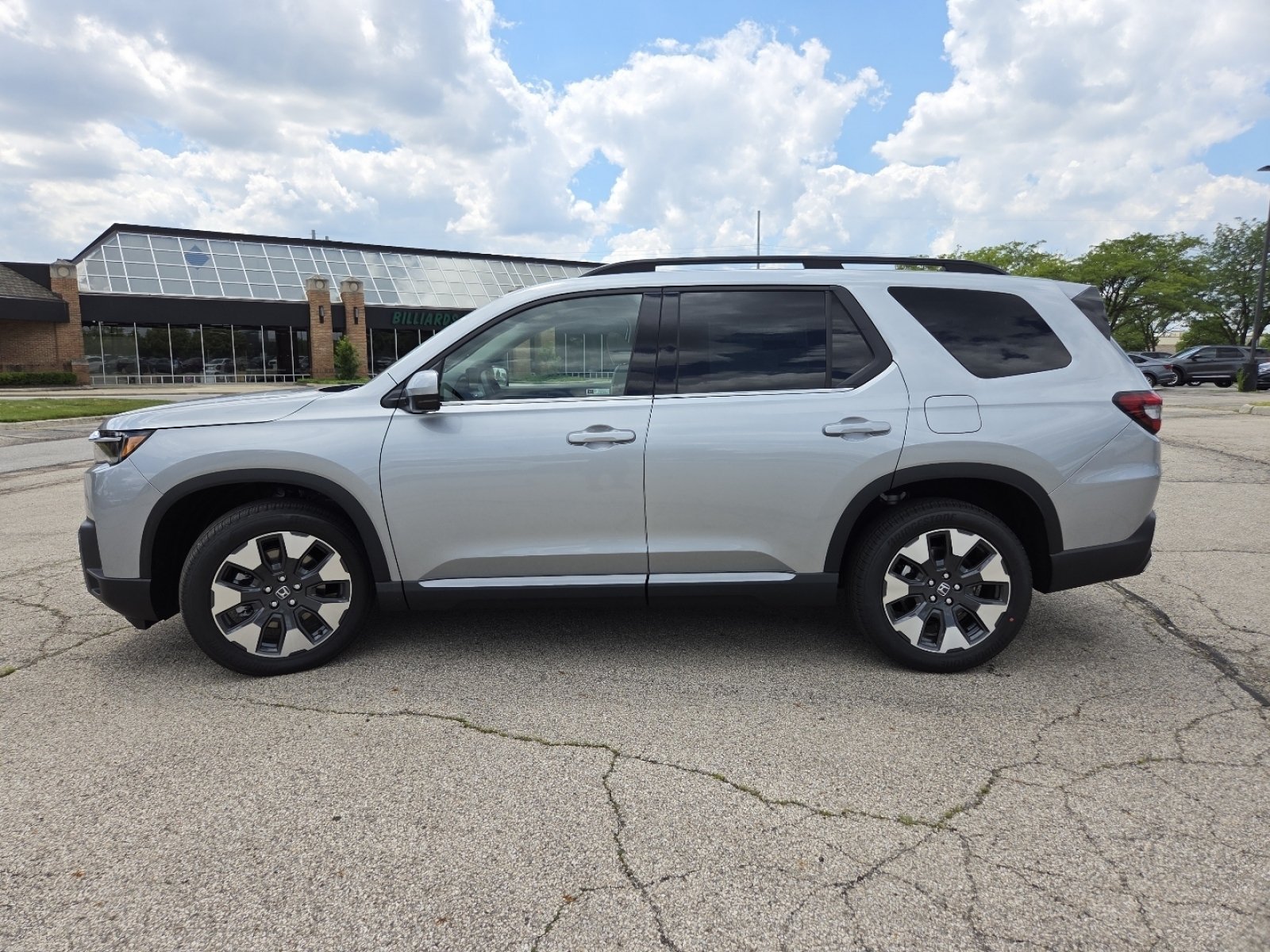 New 2026 Honda Pilot Touring image 22
