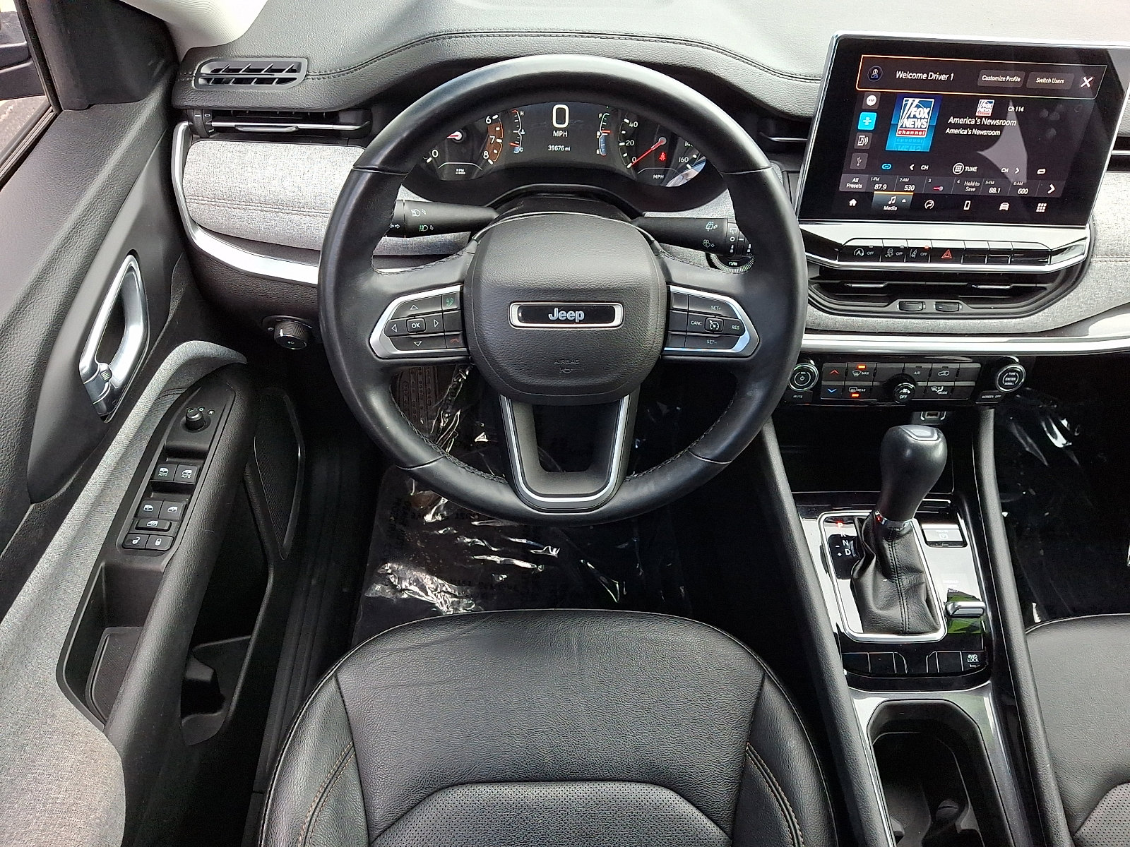 Used 2022 Jeep Compass Latitude image 11