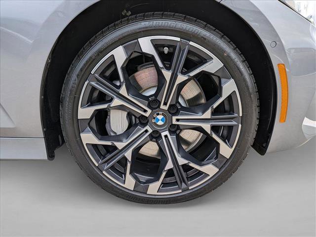 Used 2025 BMW 330i xDrive Sedan AWD/4WD image 24