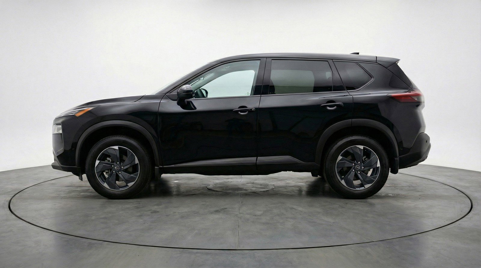 Used 2025 Nissan Rogue SV AWD/4WD image 5