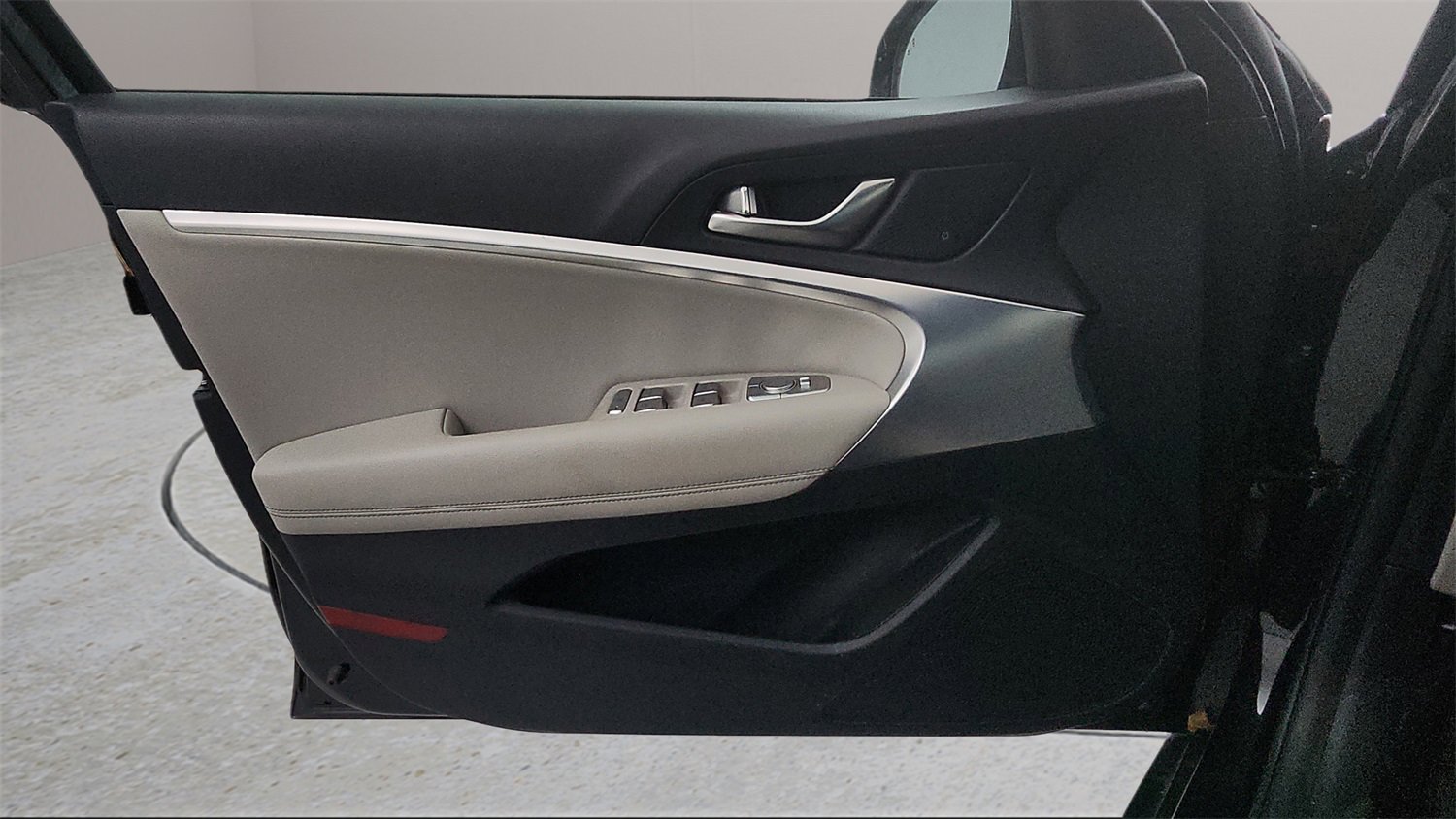 Used 2022 Genesis G70 2.0T image 19