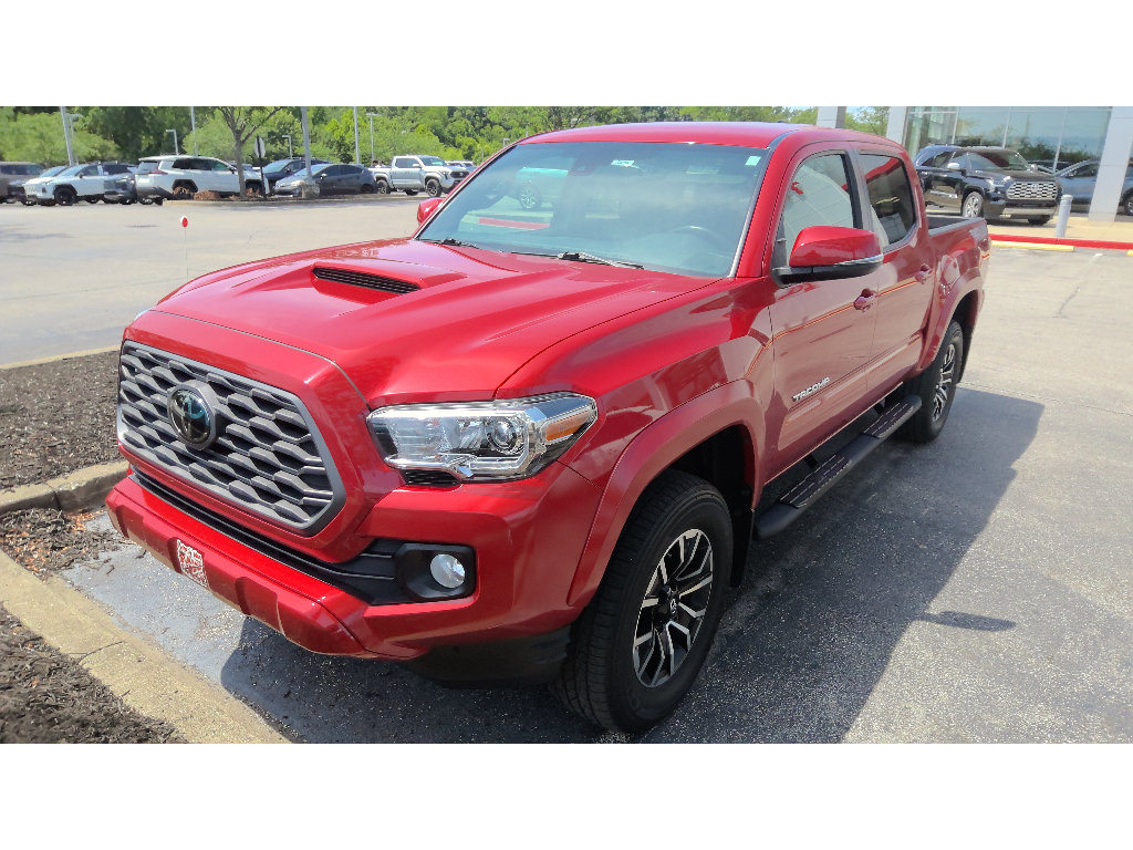 Certified 2022 Toyota Tacoma TRD Sport AWD/4WD image 2