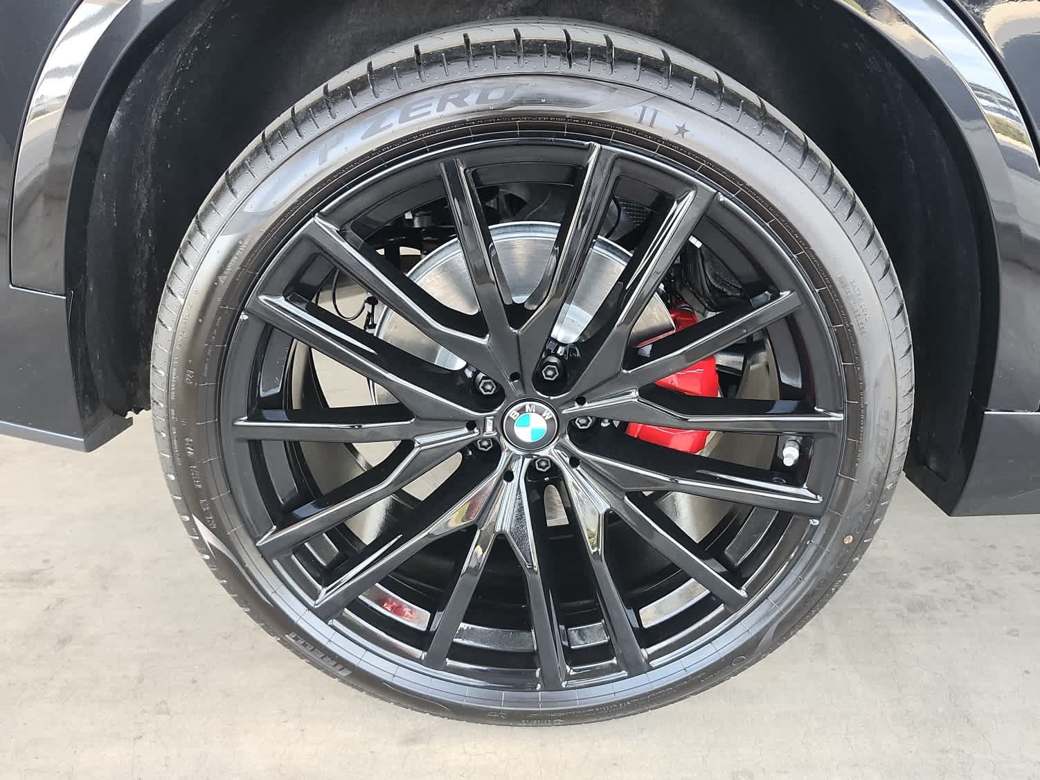 New 2026 BMW X5 xDrive40i w/ M Sport Package AWD/4WD image 9