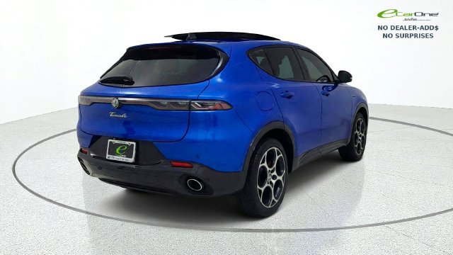 Used 2024 Alfa Romeo Tonale Veloce w/ Active Assist Package AWD/4WD image 9