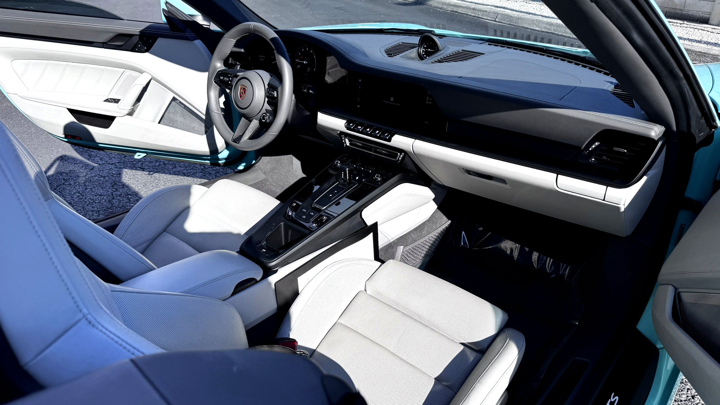 Certified 2023 Porsche 911 Carrera GTS RWD image 31