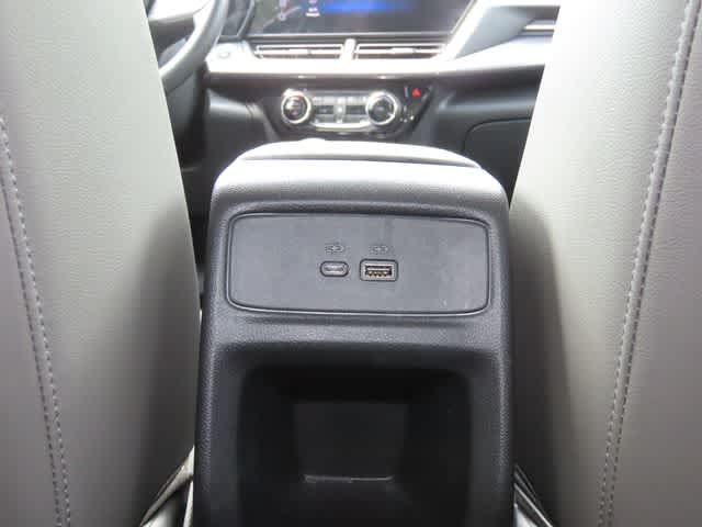Used 2024 Chevrolet Trax ACTIV w/ Sunroof Package FWD image 23
