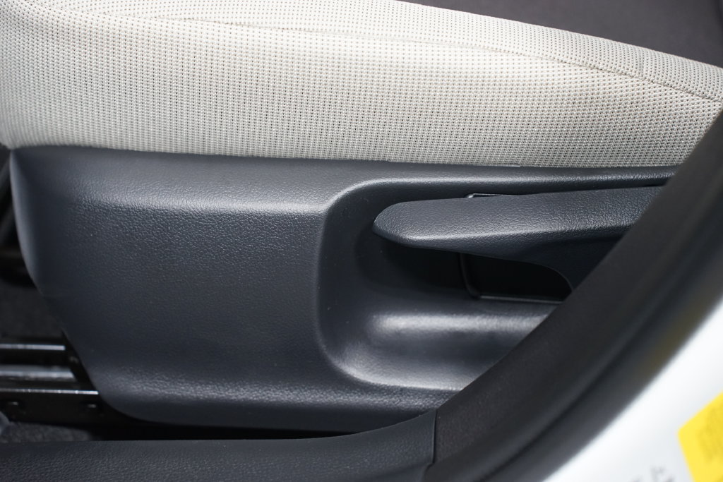 New 2027 Toyota Corolla LE FWD image 31