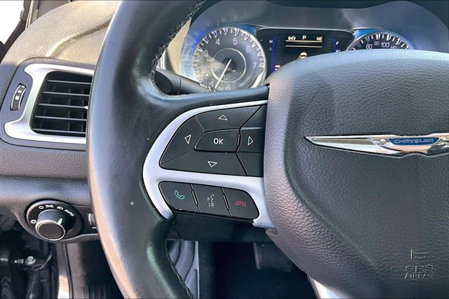 Used 2016 Chrysler 200 Limited w/ Anniversary Edition FWD image 11