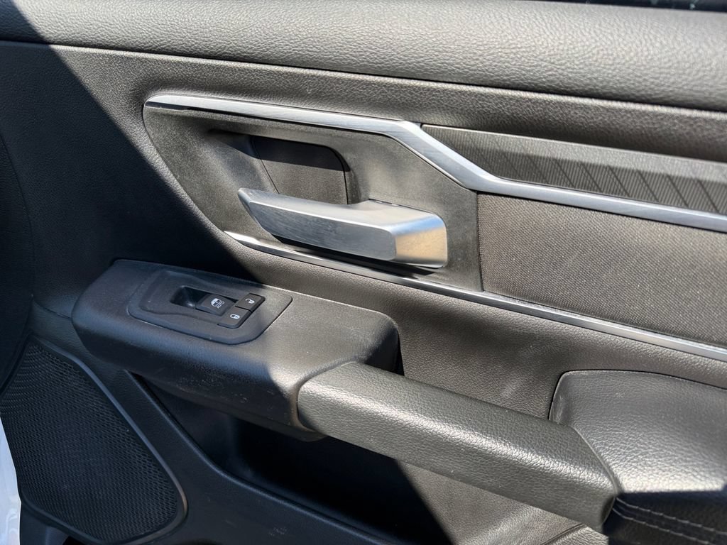 Used 2025 RAM 1500 Big Horn AWD/4WD image 40
