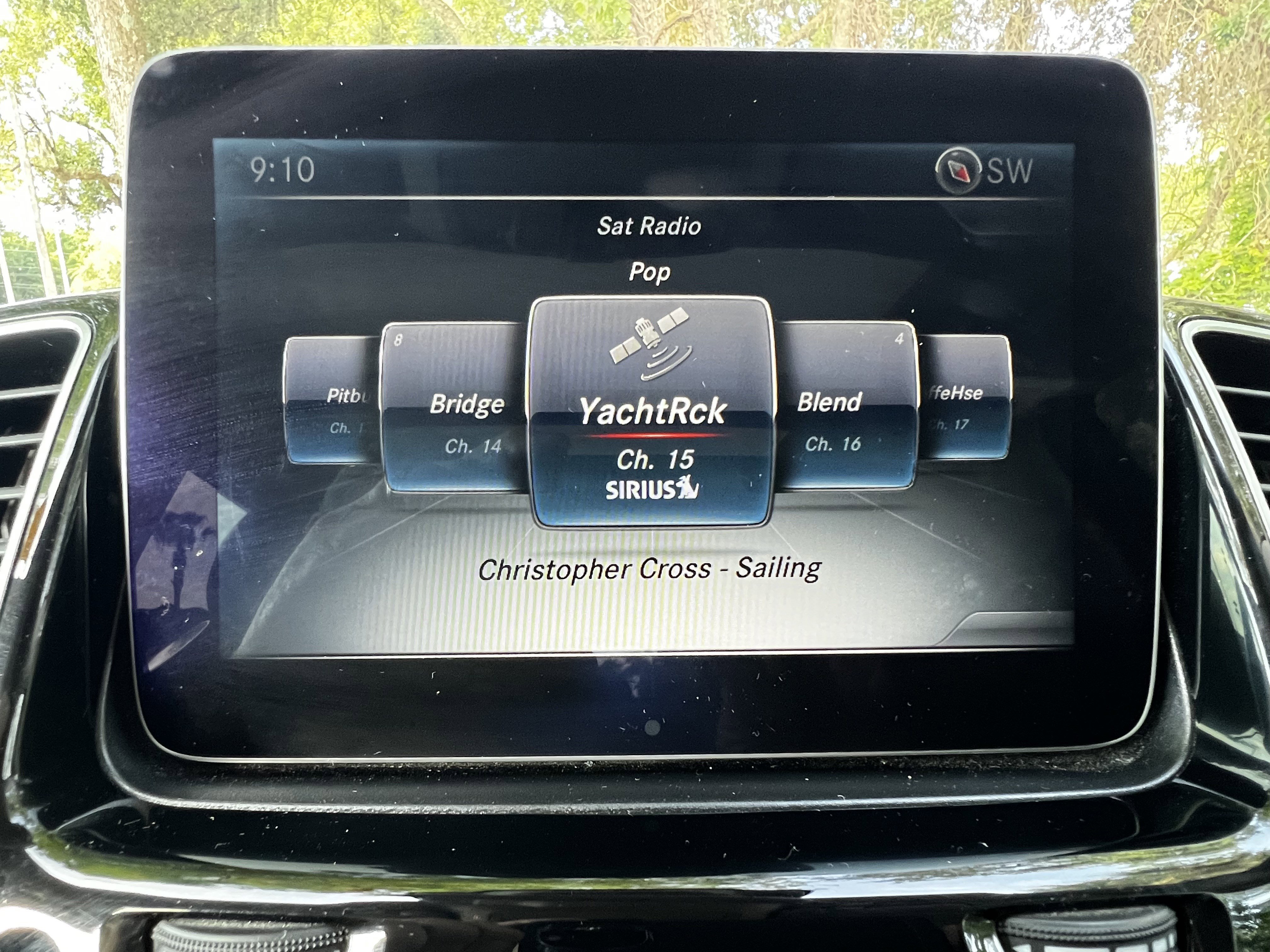 Used 2017 Mercedes-Benz GLS 450 4MATIC image 19