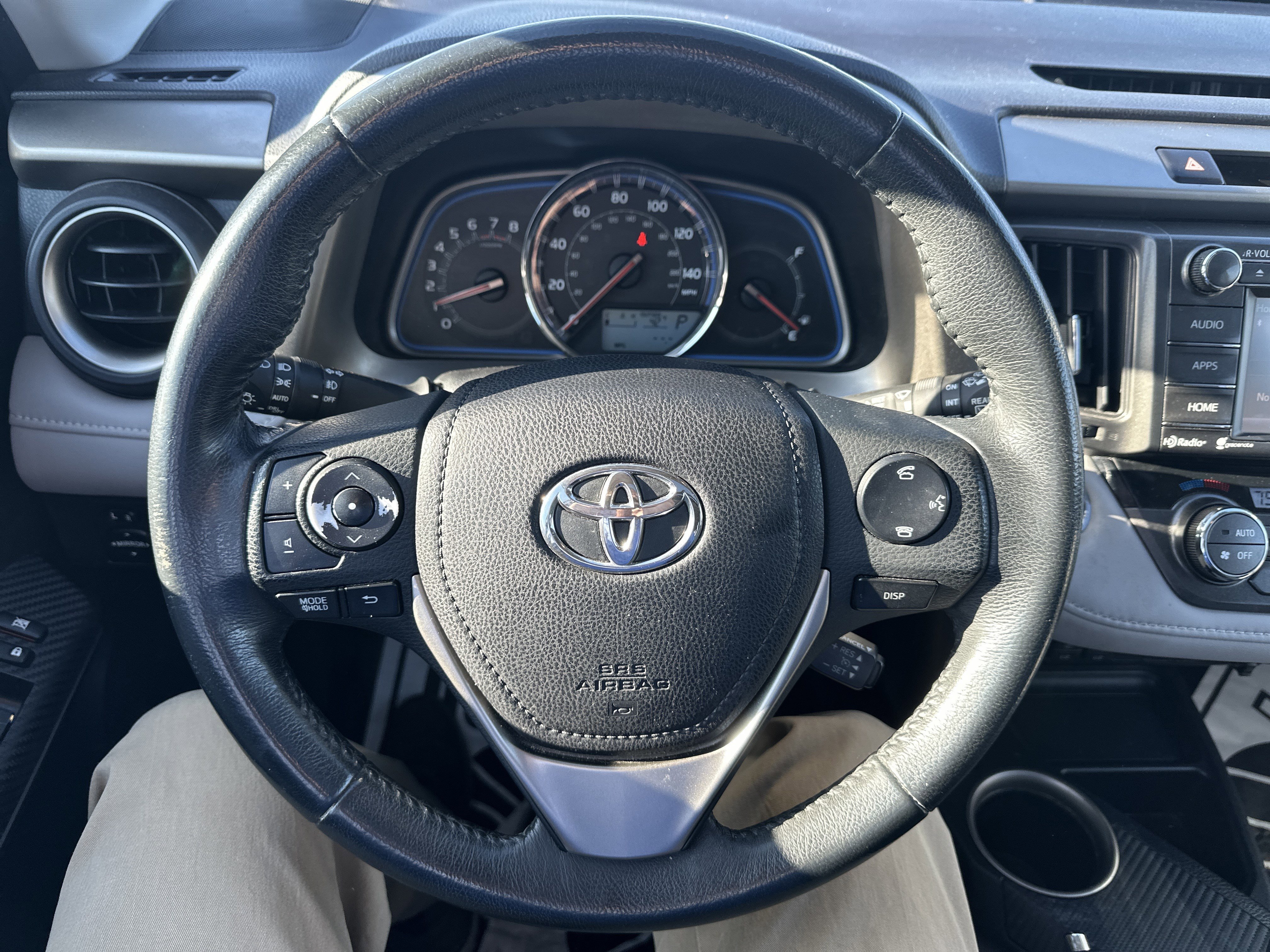 Used 2014 Toyota RAV4 Limited image 17