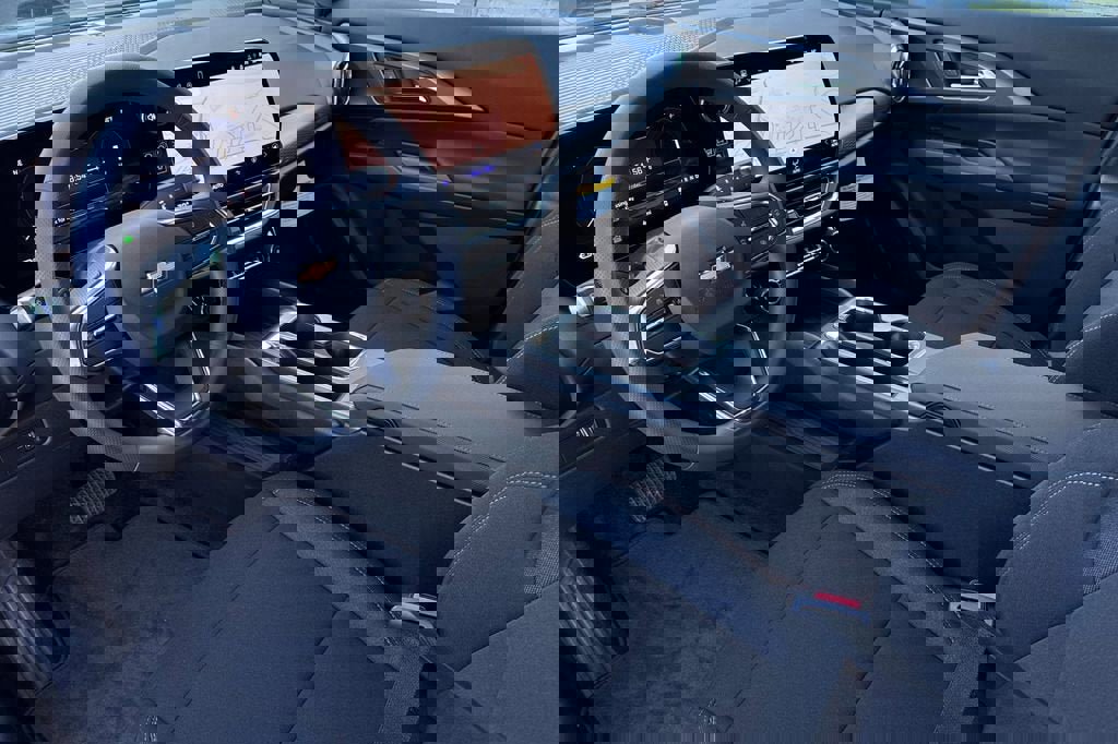 New 2026 Chevrolet Equinox EV LT image 10