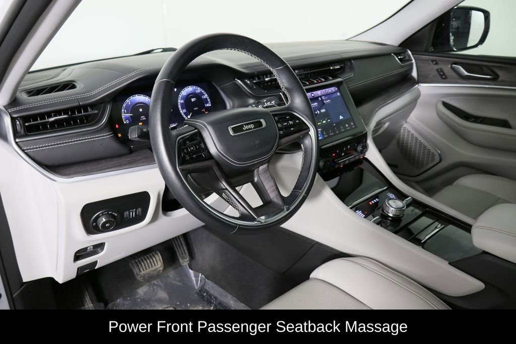 Used 2022 Jeep Grand Cherokee Overland w/ Luxury Tech Group IV image 29