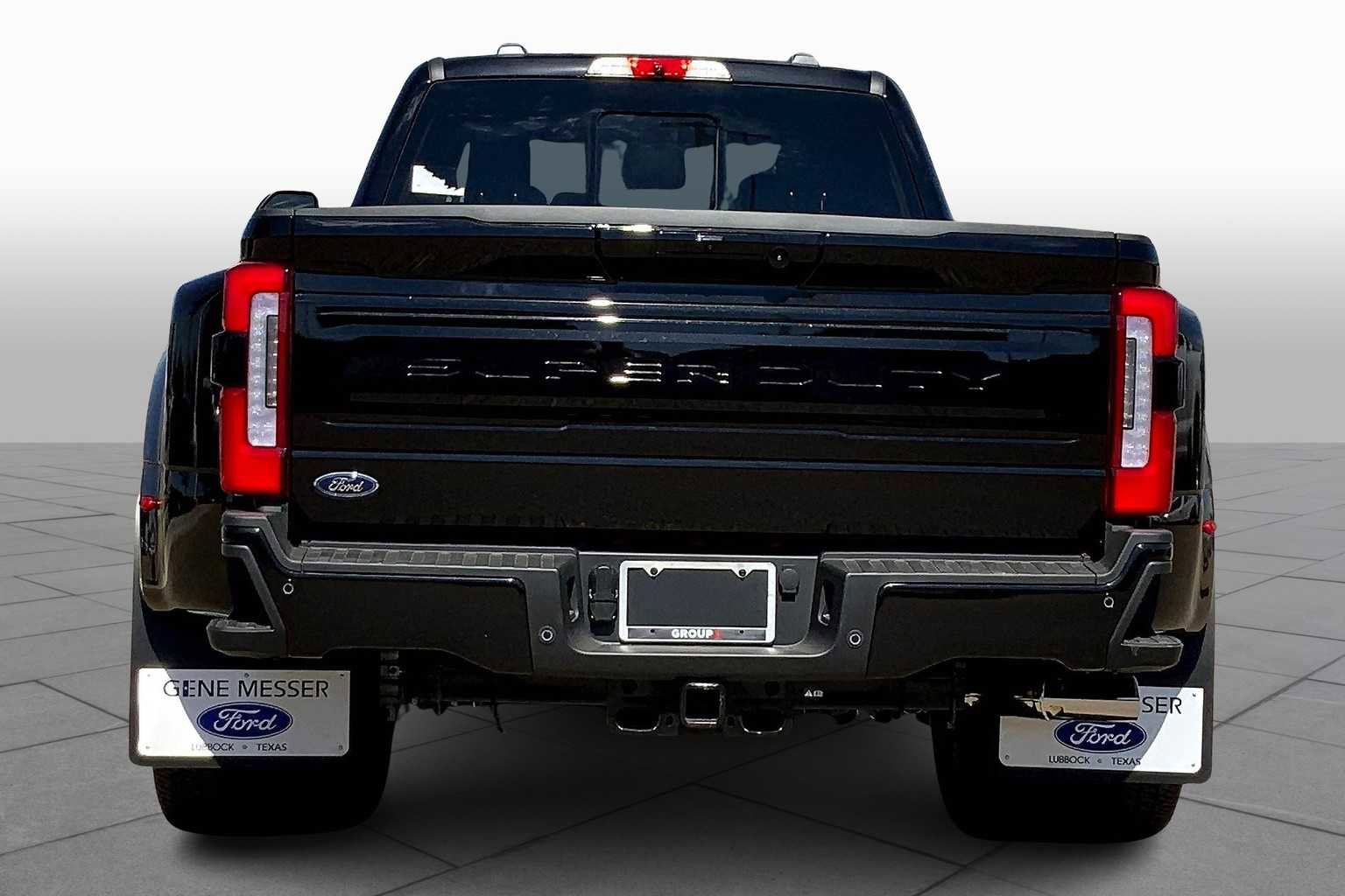 New 2026 Ford F350 Platinum image 4