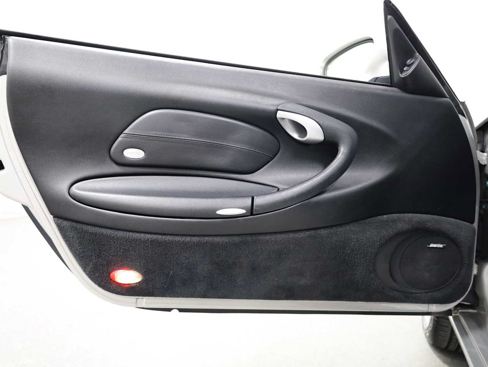 Used 2003 Porsche 911 Carrera RWD image 16