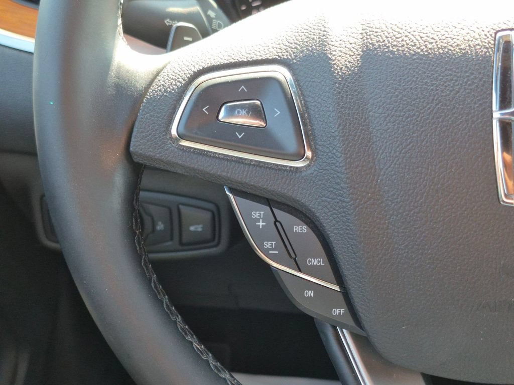 Used 2017 Lincoln MKC Select w/ Select Plus Package AWD/4WD image 15