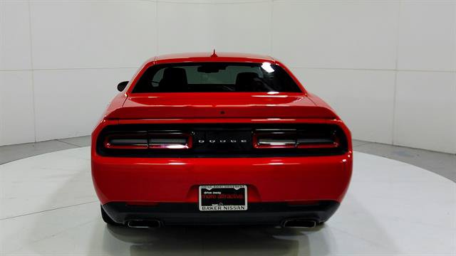 Used 2015 Dodge Challenger R/T Plus RWD image 7