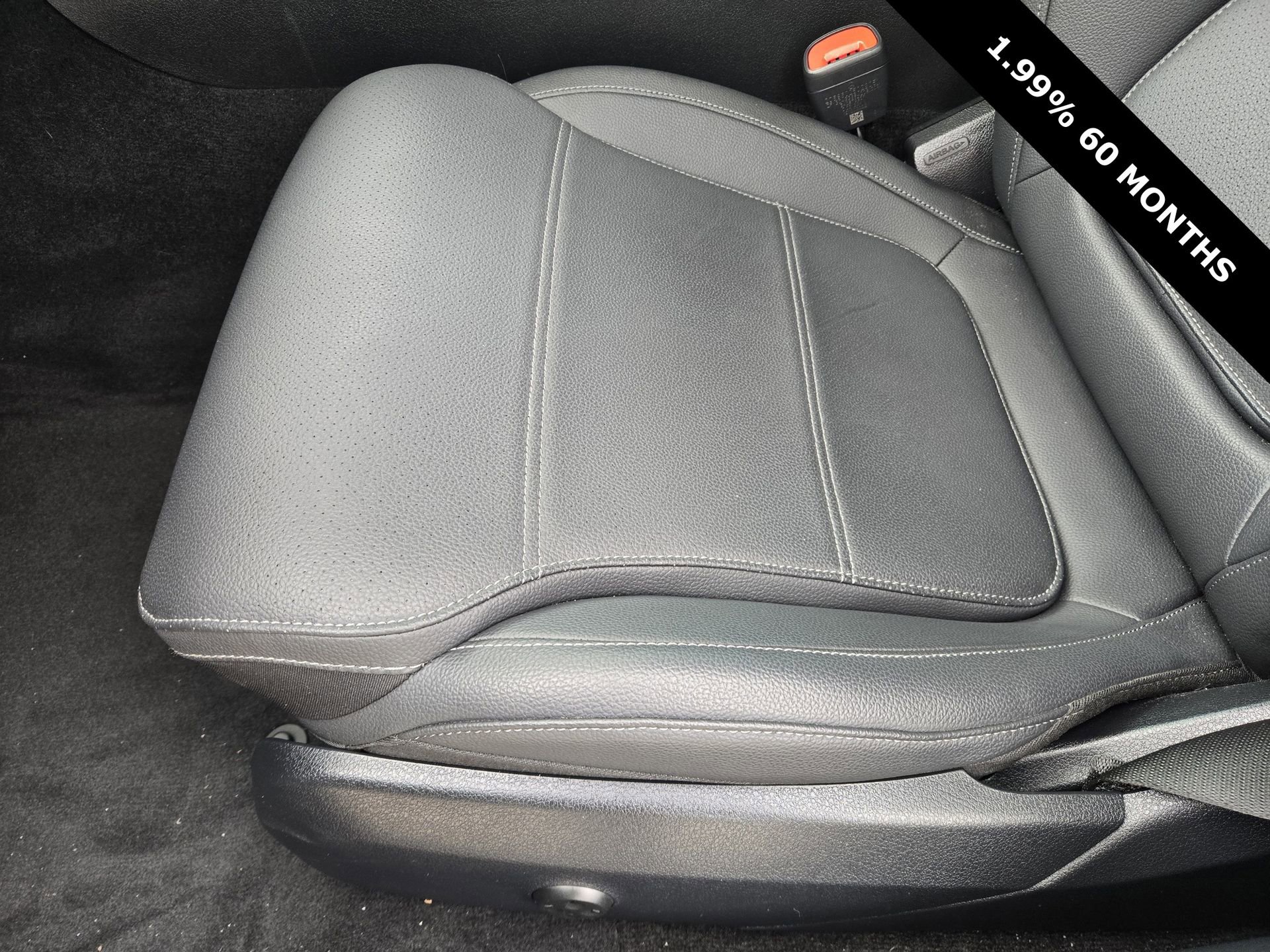 Certified 2025 Mercedes-Benz C 300 4MATIC Sedan image 16