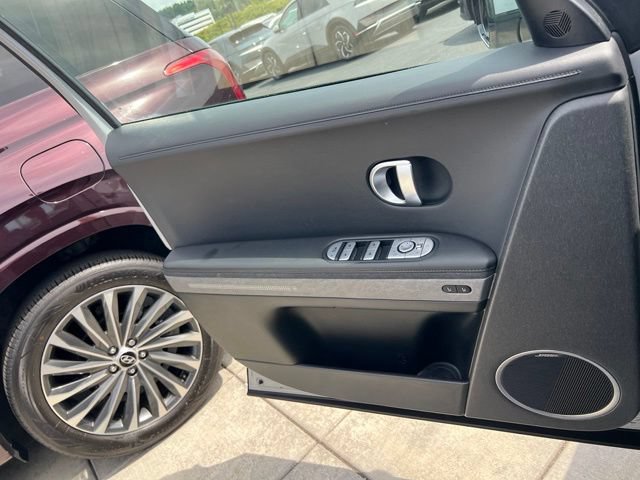 Certified 2024 Hyundai Ioniq 5 Limited AWD/4WD image 17