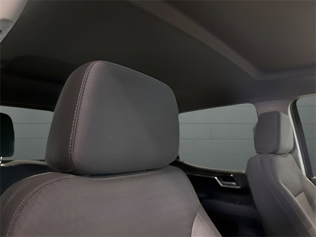 Used 2022 GMC Sierra 1500 SLE image 35