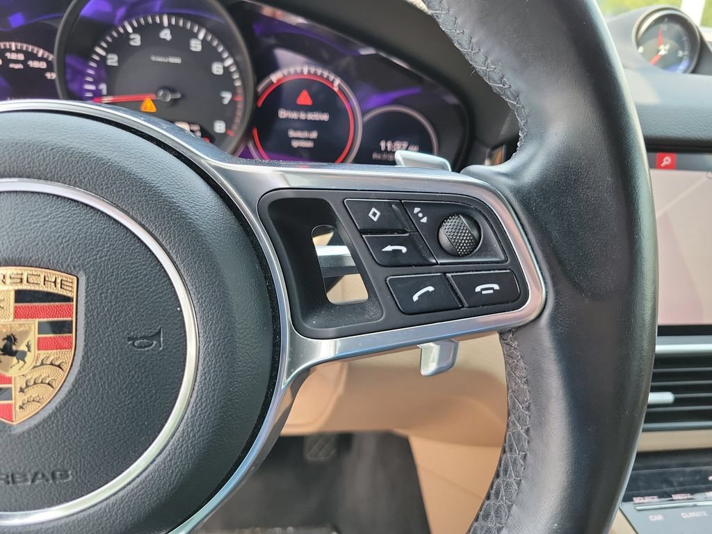 Used 2020 Porsche Cayenne AWD/4WD image 19