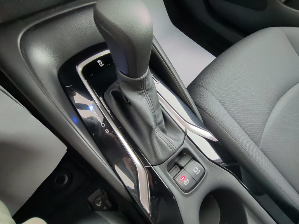 Used 2022 Toyota Corolla LE FWD image 20