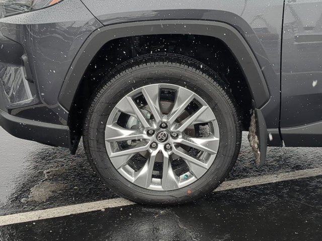 Used 2025 Toyota RAV4 Limited image 7