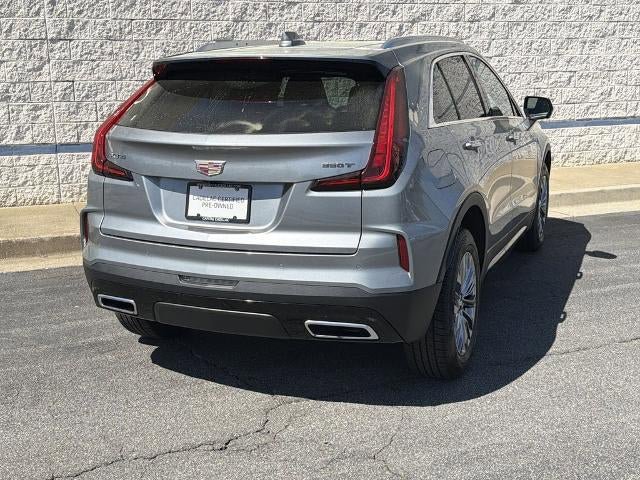 Used 2025 Cadillac XT4 Premium Luxury FWD image 9