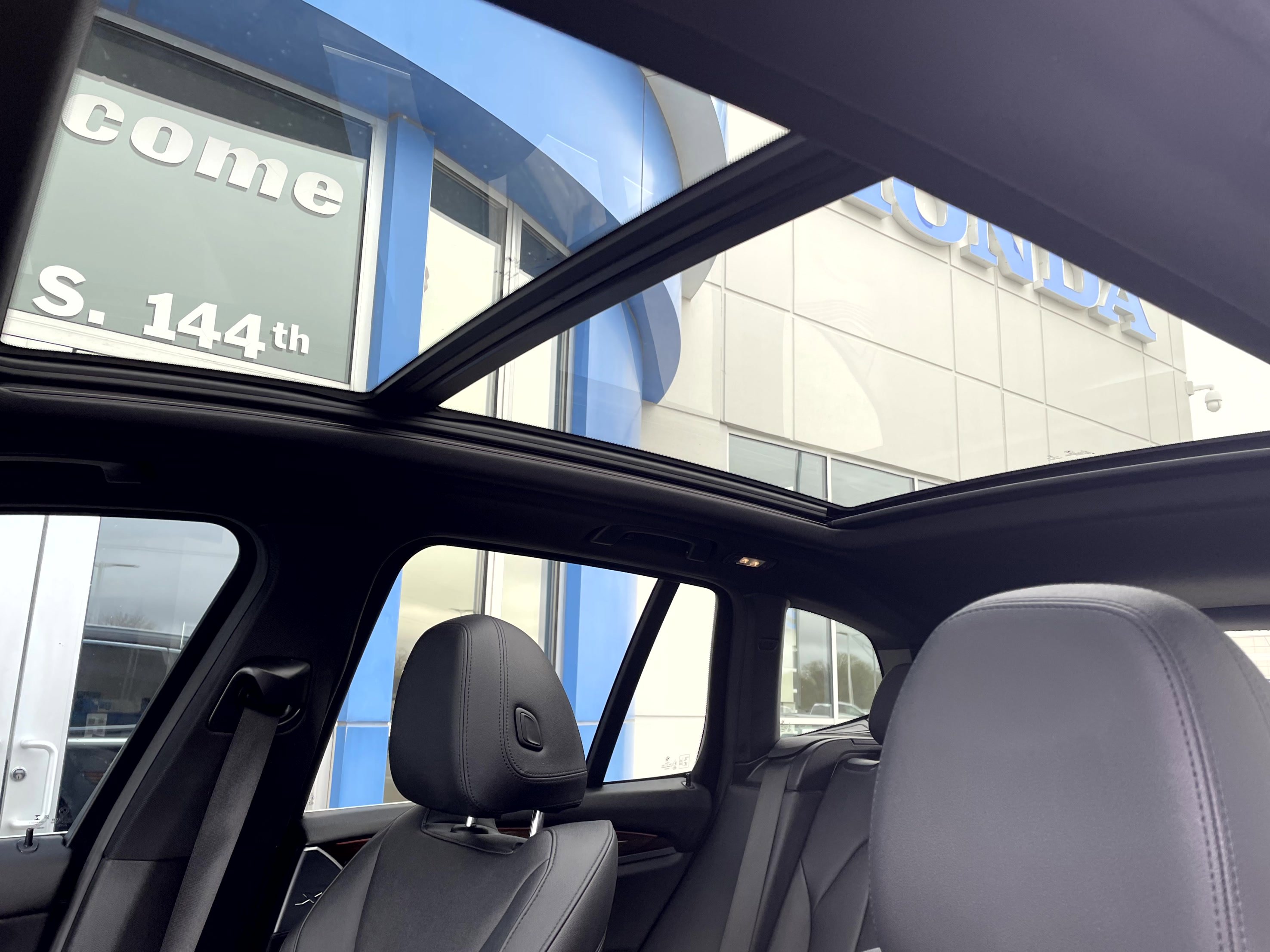 Used 2021 BMW X3 xDrive30i w/ Convenience Package (ZC2) image 11