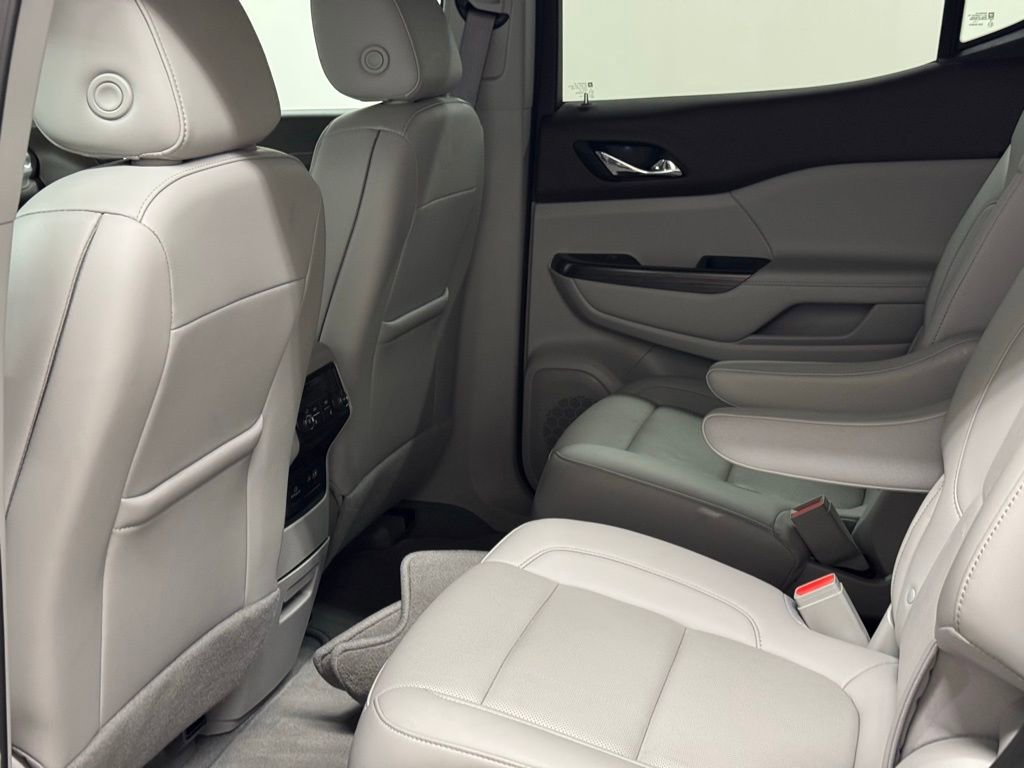 Certified 2023 GMC Acadia SLT w/ Technology Package image 14