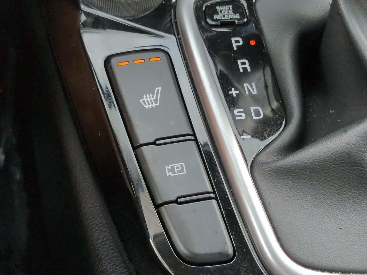Used 2024 Kia Seltos EX FWD image 22